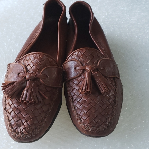 Cole Haan Shoes - Cole Haan vintage woven leather loafers